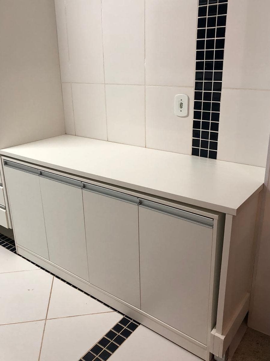 Móveis planejados sala e banheiro sob medida.